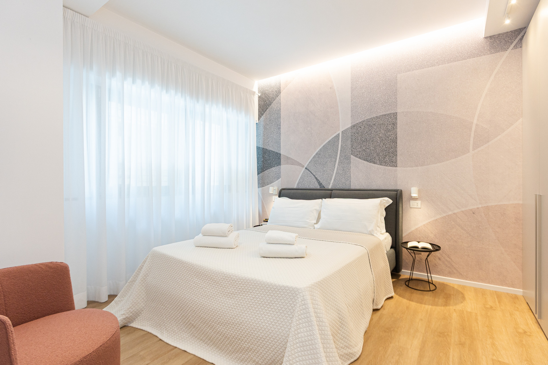 Amazing Charming 1 BR Via Tacito