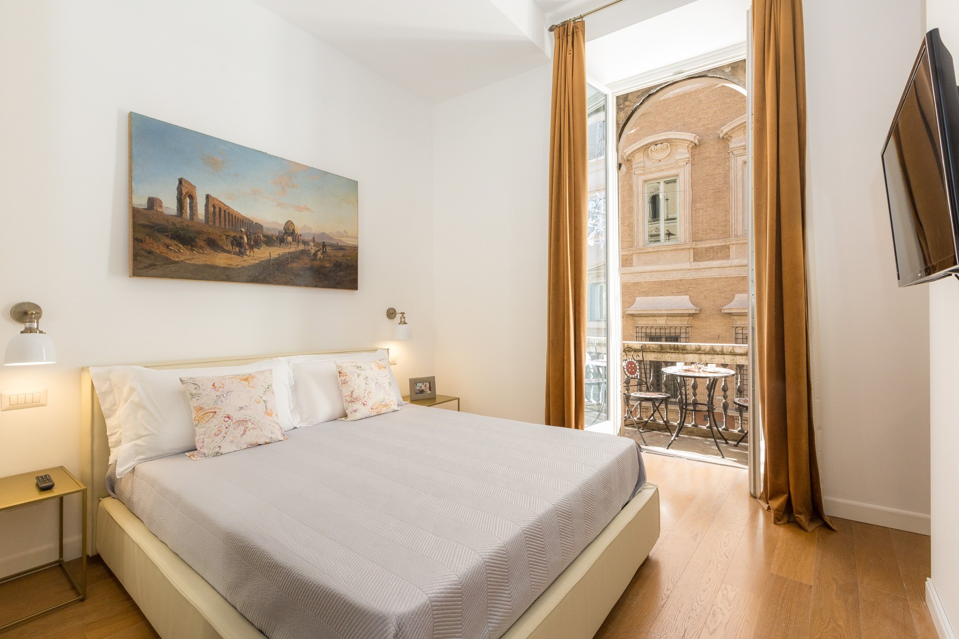 Amazing Piazza Venezia Suite Int 4