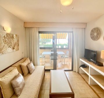 Maria Cristina Beach Gallery