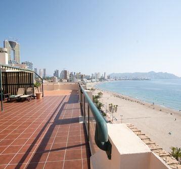 Maria Cristina Beach Gallery