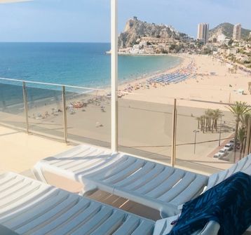 Maria Cristina Beach Gallery