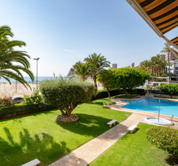 Maria Cristina Beach Gallery