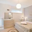 Cassettone in stile moderno con specchio - Ossuccio Island View