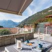 Veranda coperta con tavolino e sedie - Ossuccio Island View
