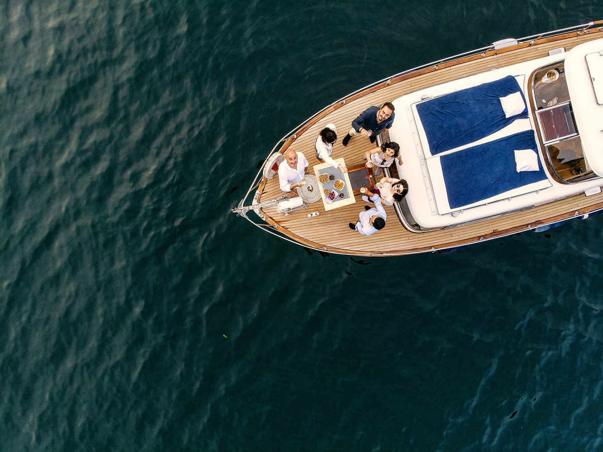 Let’s Have A Drink: relaxing “aperitivo” on the lake