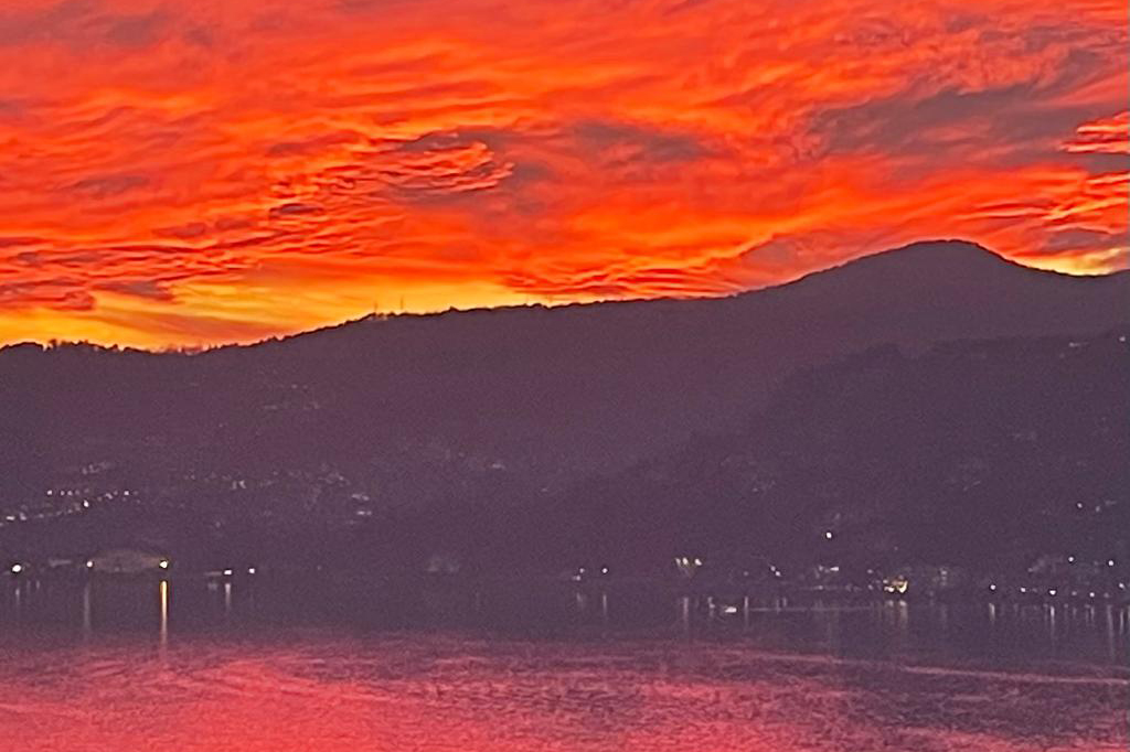 Sunset Cruise - by motorboat 