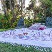 pratica aria zen con tappeto e cuscini - Giardino di Michela
