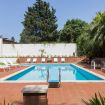 Una visuale completa della splendida piscina - Villa Castelforte
