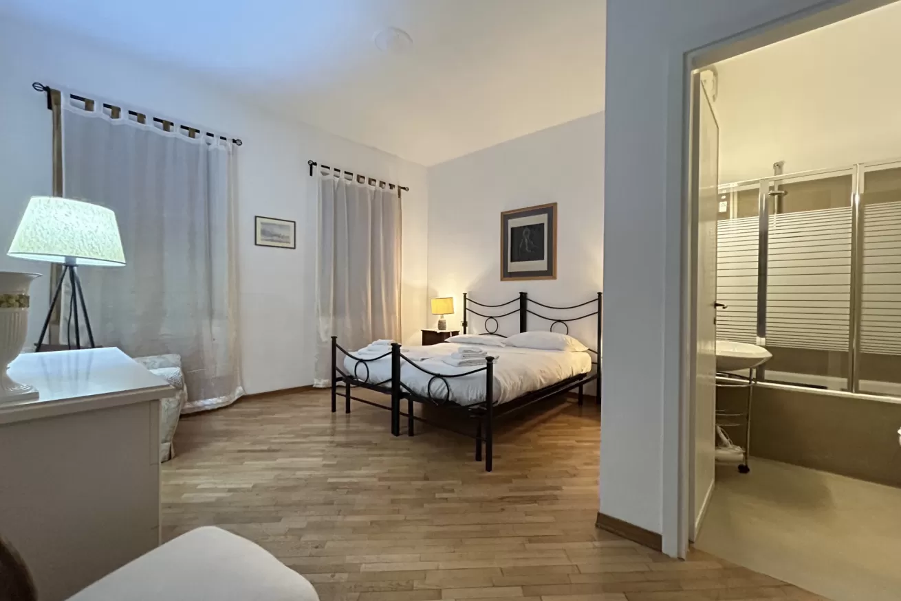 Federighi 2 bedroom, 2 bathrooms, with elevator