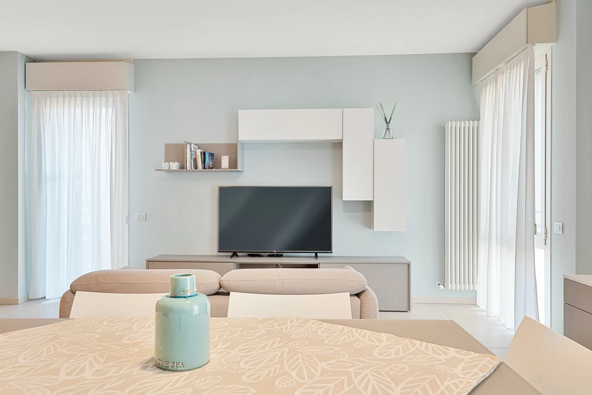 Erminio hi-res stock photography and images - Alamy, image size:1920x1282