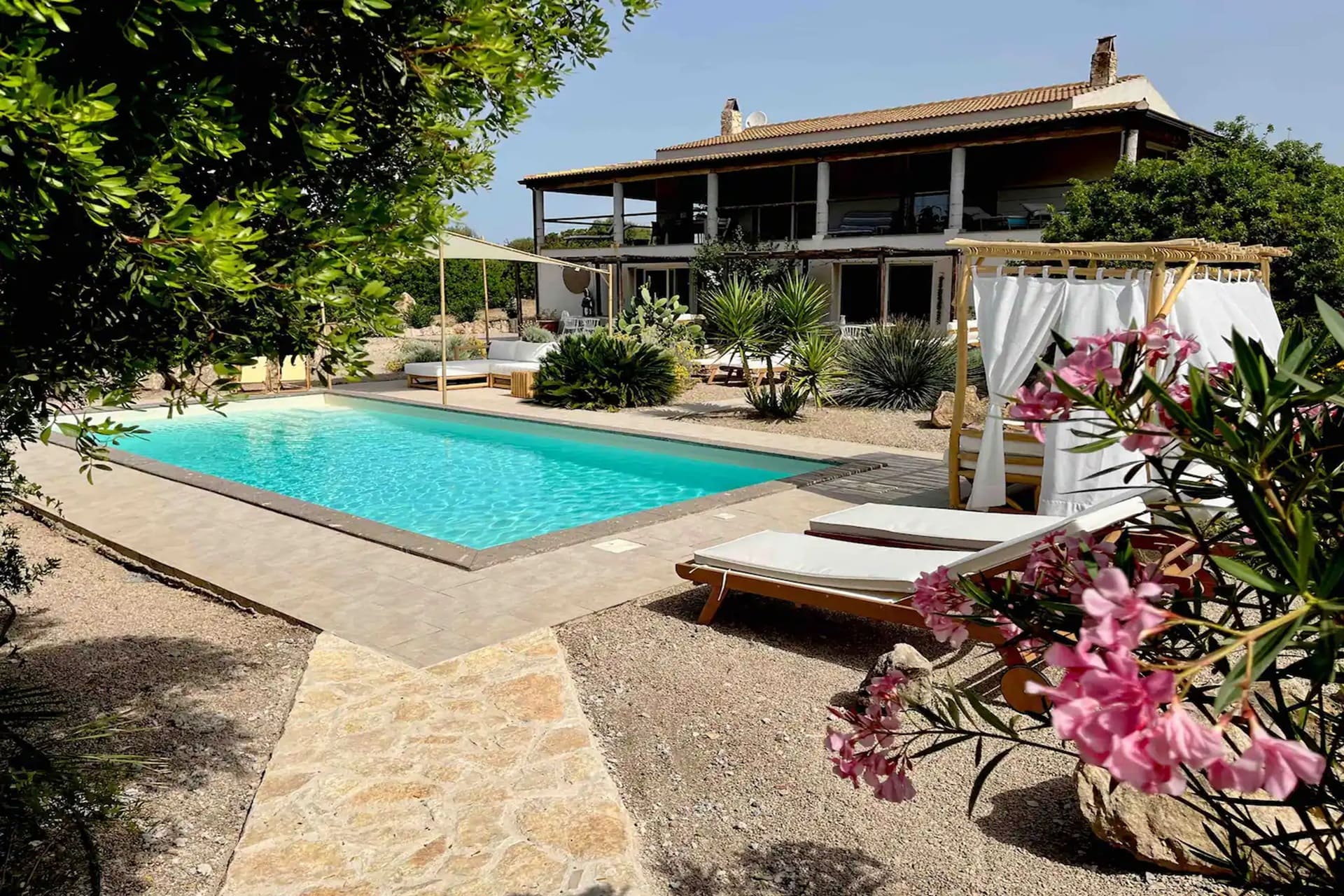 seaside villas in Sardinia