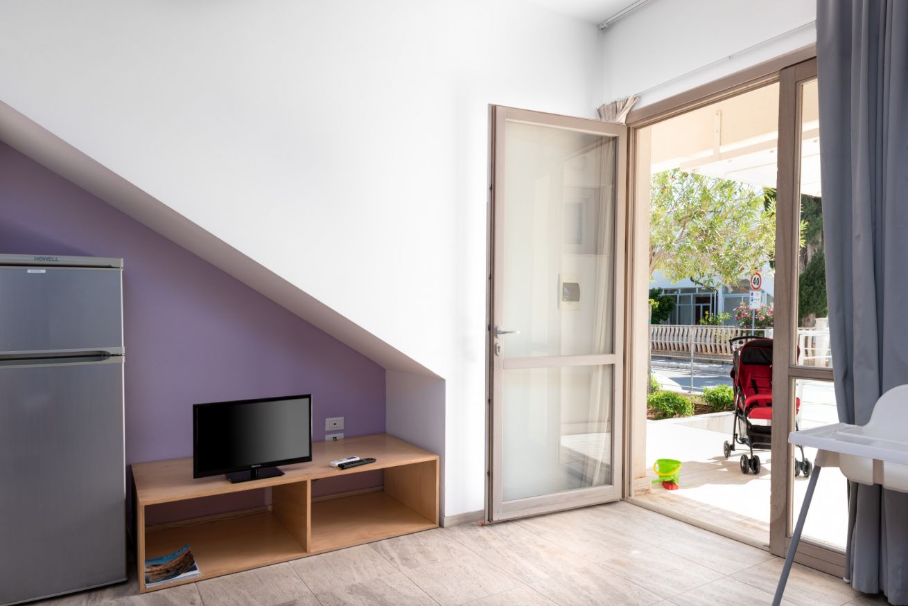 One Superior Bedroom Apartment