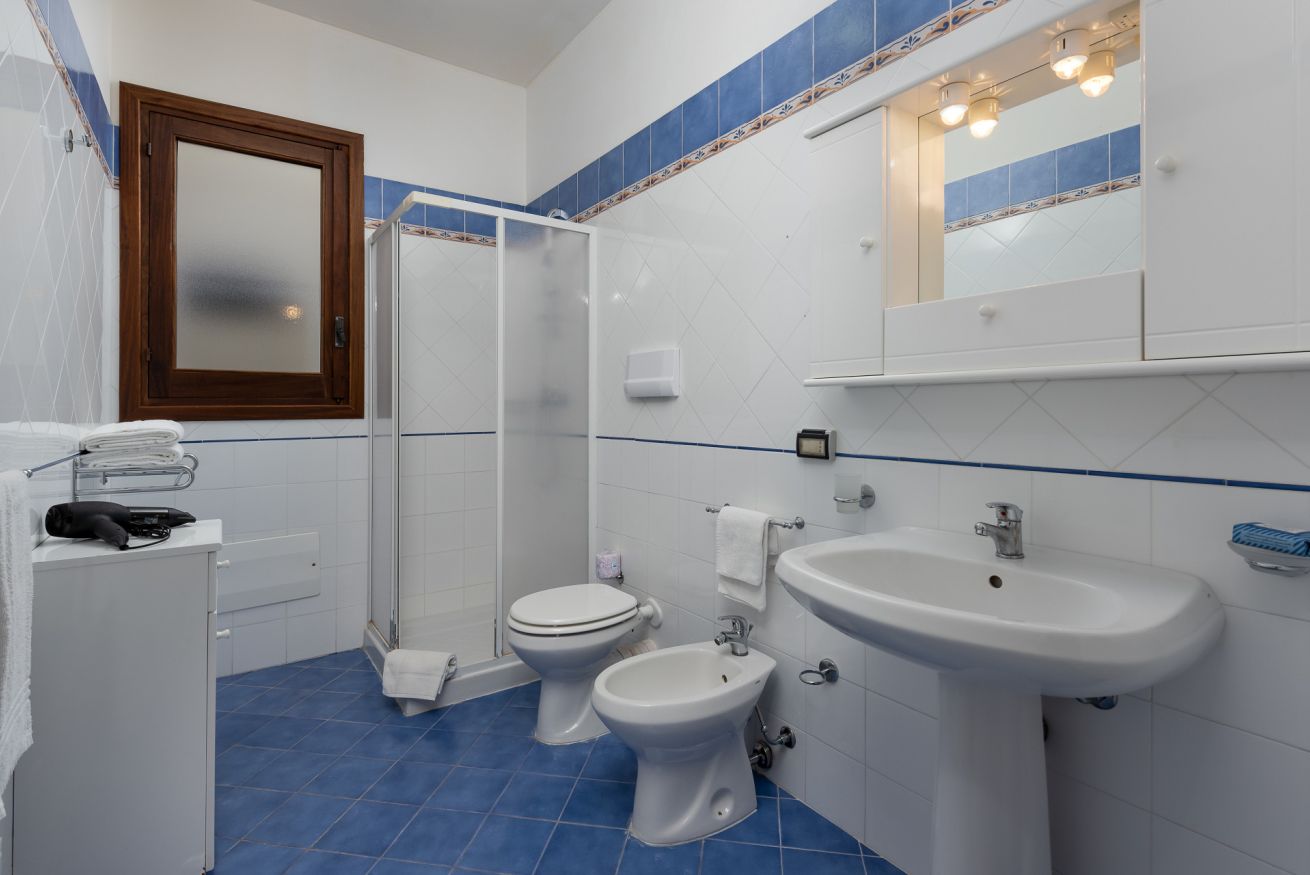 Two bedrooms apartment 14