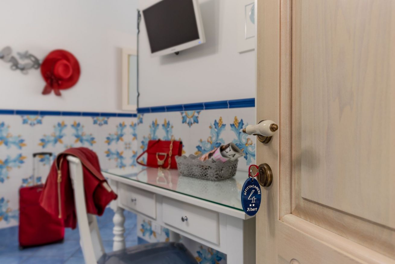 Camera Quadrupla Standard