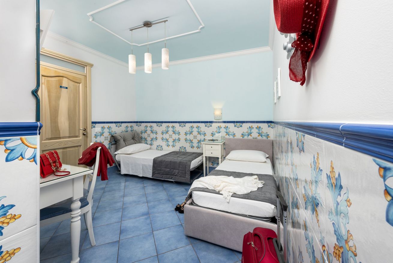 Camera Quadrupla Standard