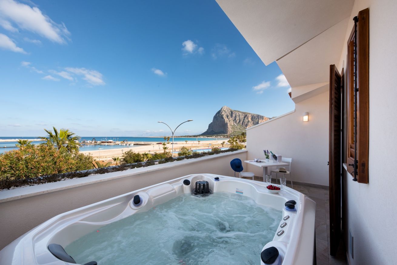 Sea View Deluxe Room