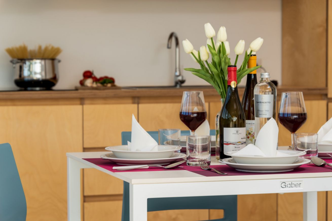 Deluxe Three-room Apartment 