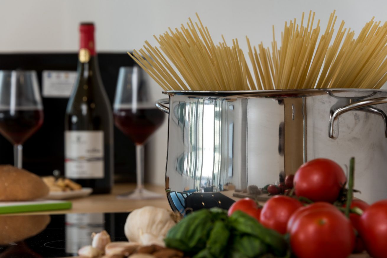 Deluxe Three-room Apartment 