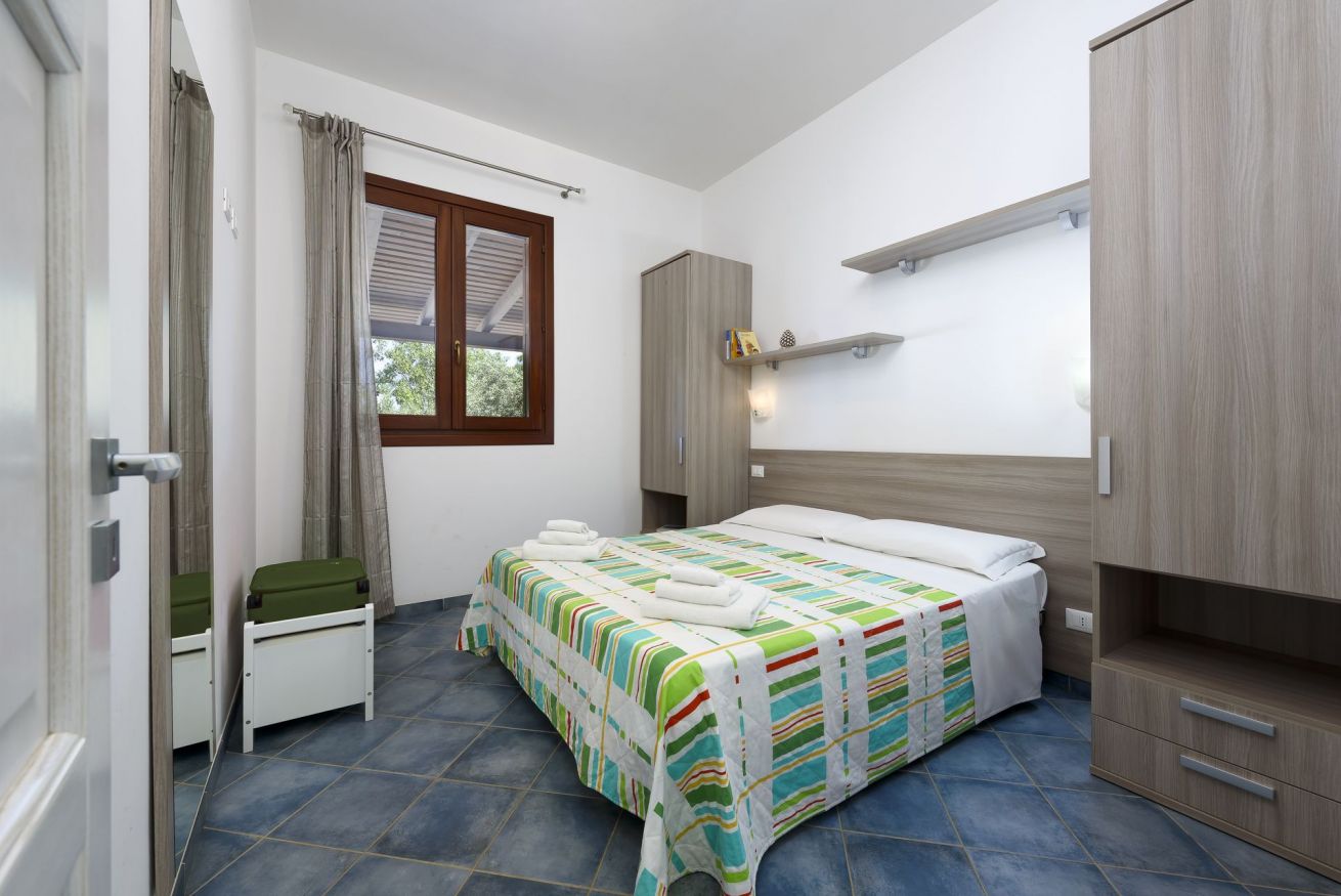 Cala Bucerno Girasole