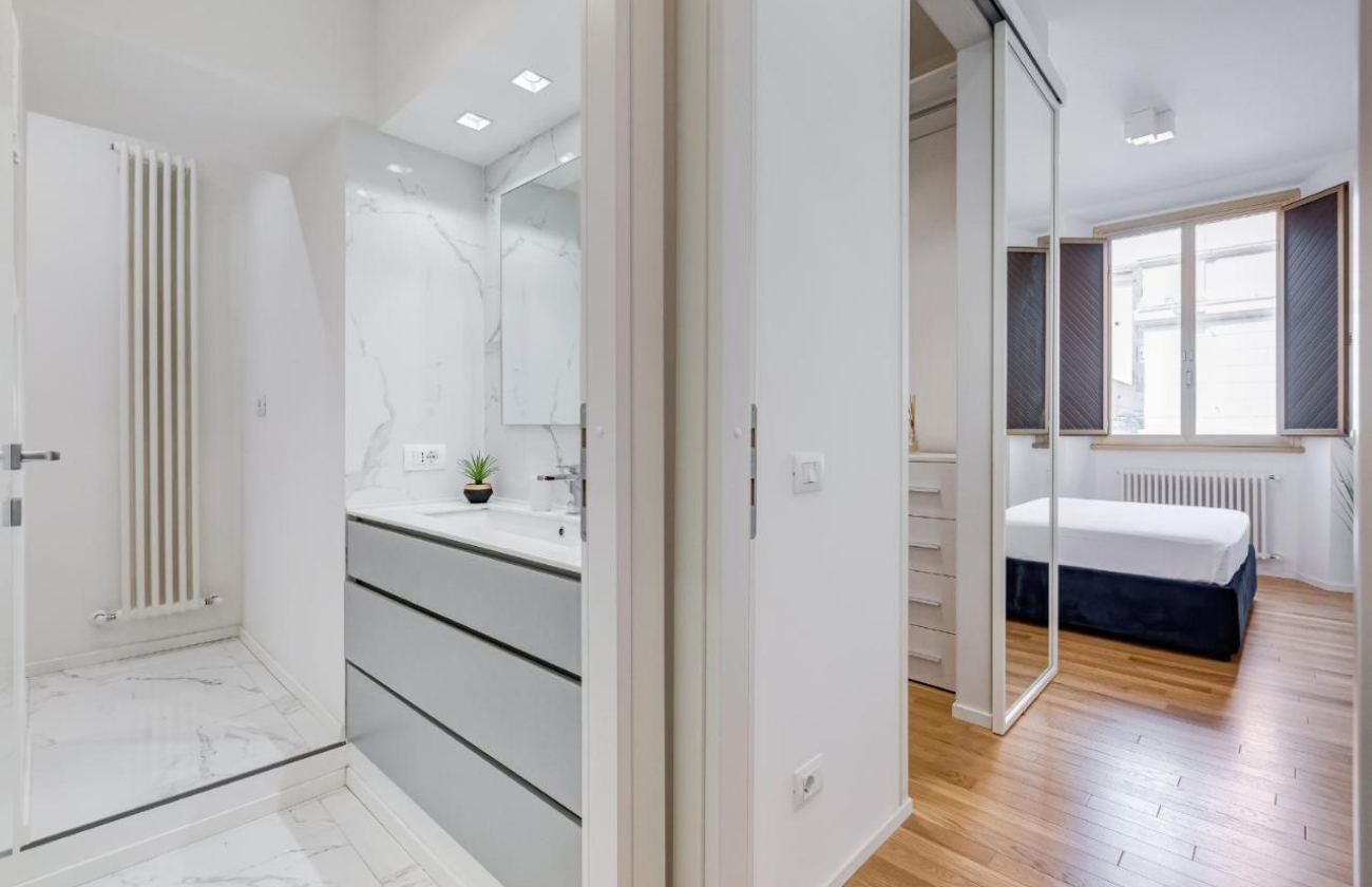 Opera Exclusive House