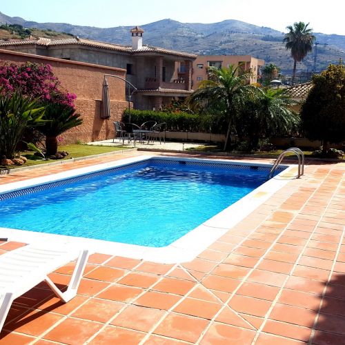 Casa Mango, en Calle Costa Templada, 10