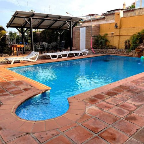 Casa Edmundo con piscina junto a playa, en Avenida del Mediterráneo