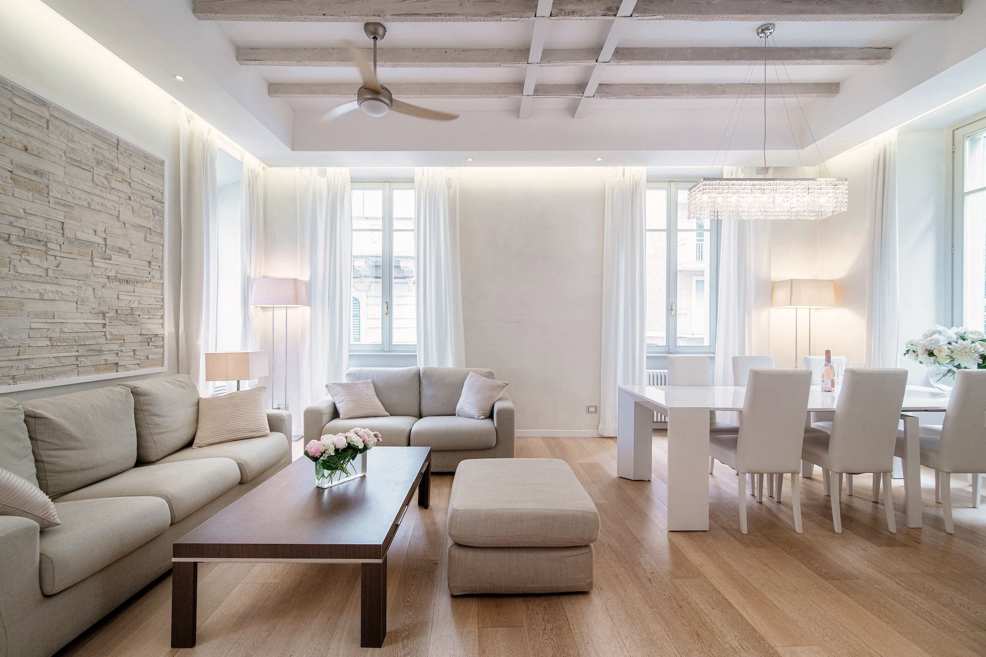 The House of Travlers type apts