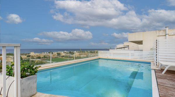 Malta Pool Penthouse - holiday rental in Is-Swieqi, Malta