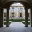 Ingresso classico all'appartamento con prato - VeronaJourneys