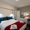 Camera da letto matrimoniale in stile moderno - VeronaJourneys
